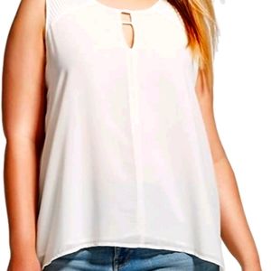 Plus Size Women's Sleeveless Blouse White NWT 2XL
